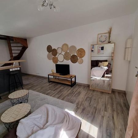 Duplex 40M2 Cocooning Coeur De Ville Avec Parking Neauphle-le-Château Exteriér fotografie