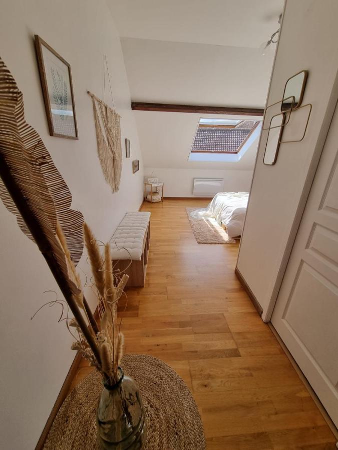 Duplex 40M2 Cocooning Coeur De Ville Avec Parking Neauphle-le-Château Exteriér fotografie