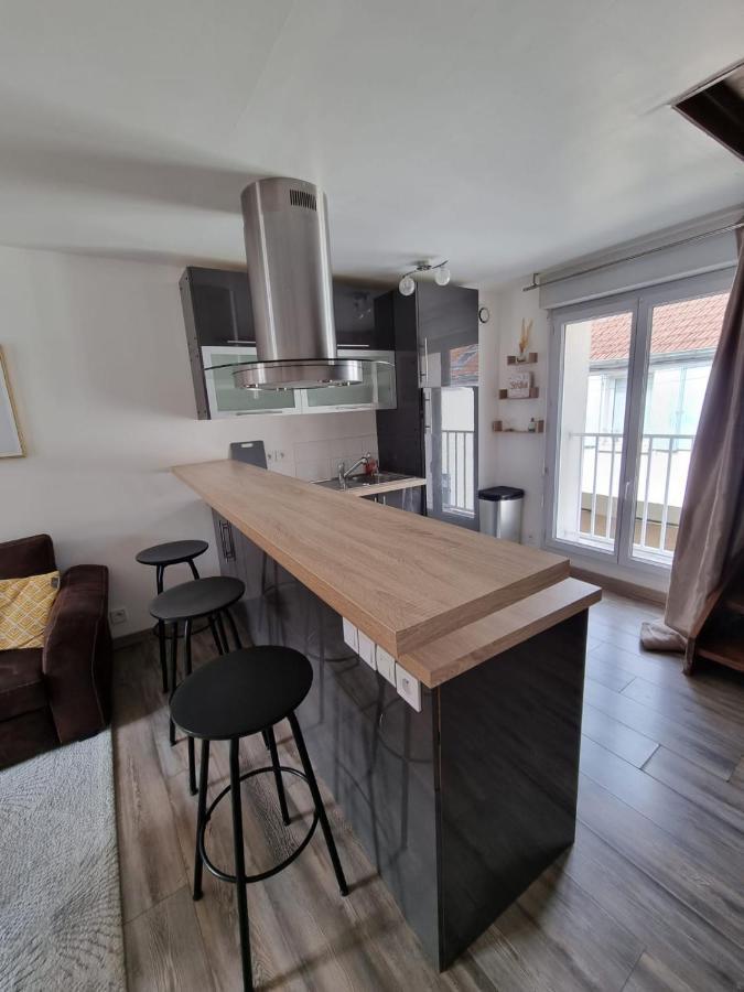 Duplex 40M2 Cocooning Coeur De Ville Avec Parking Neauphle-le-Château Exteriér fotografie